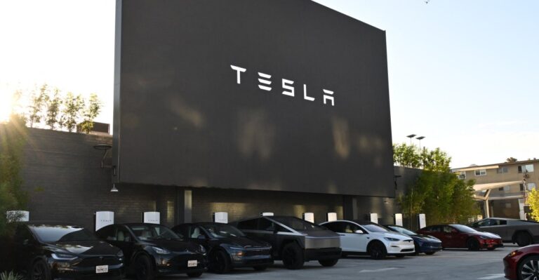 Tesla’s long-delayed retro diner and charging location is finally opening