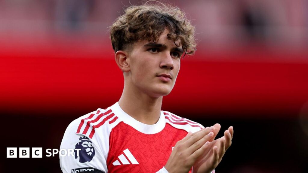 Max Dowman applauds during Arsenal v Leeds