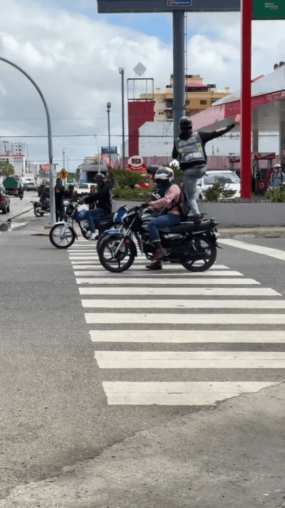 WCGW not following traffic rules