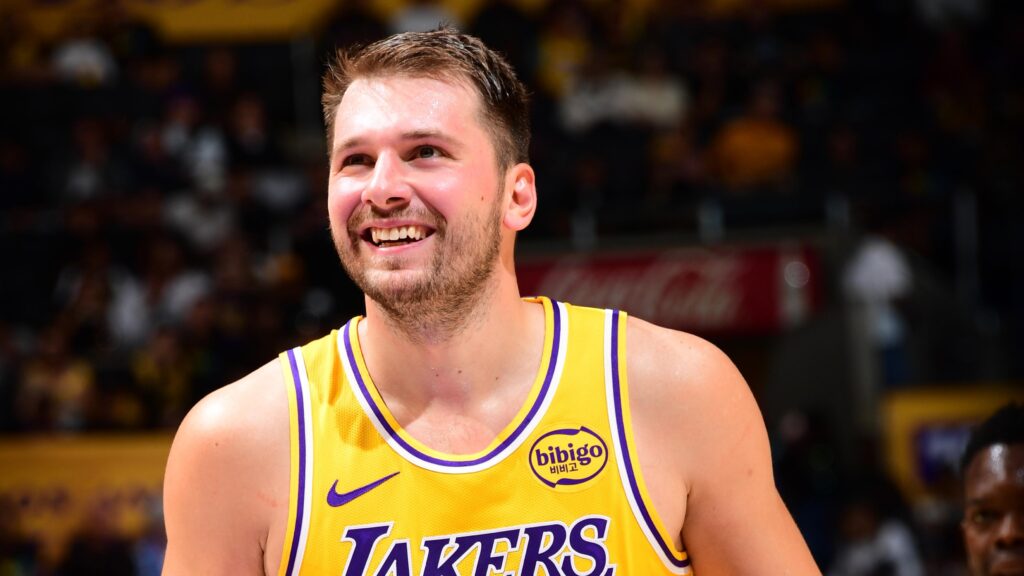 Dream and Realistic Trade Targets for Every NBA Team During 2025-26 NBA Season