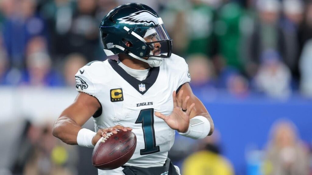 NFL Week 8 picks, odds, predictions: Best bets, survivor plays, expert tips
