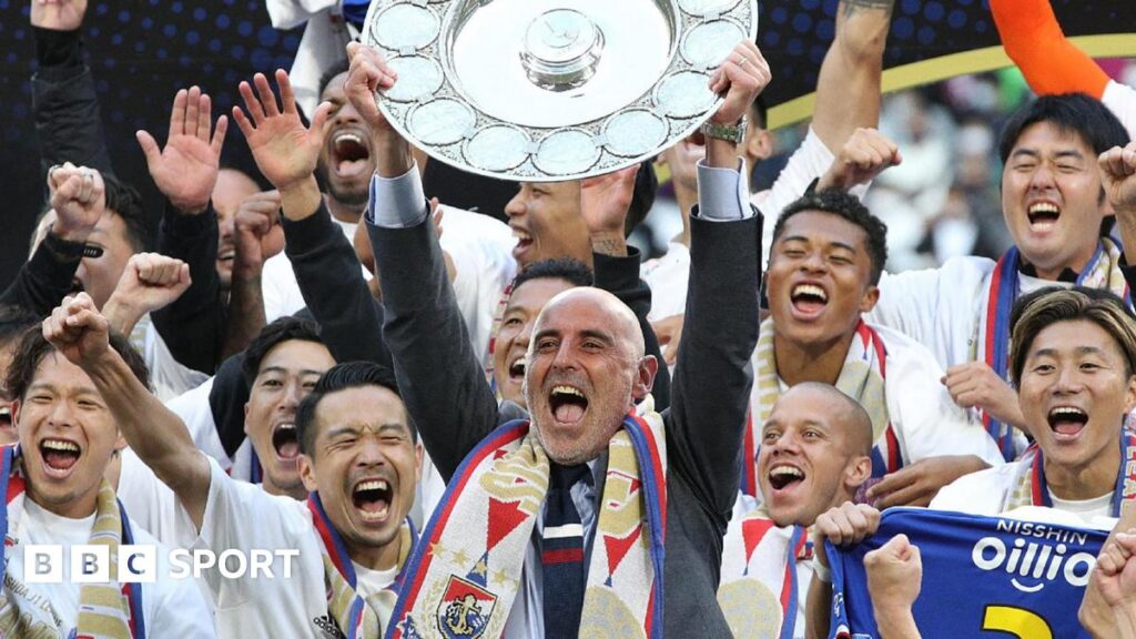 Kevin Muscat lifts J-League title