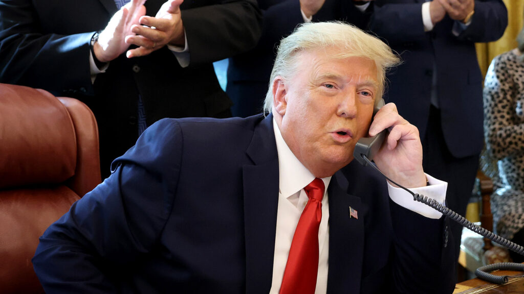 Trump Touts Productive Call With Putin About Ballroom Sconces