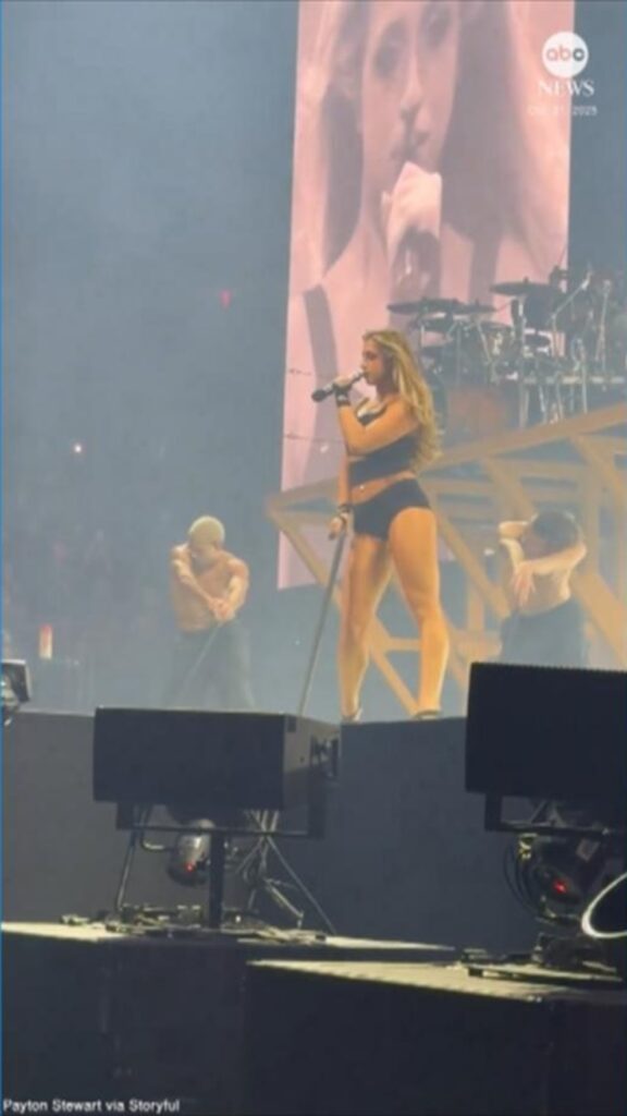 WATCH: Tate McRae caught singing into upside-down mic stream logo